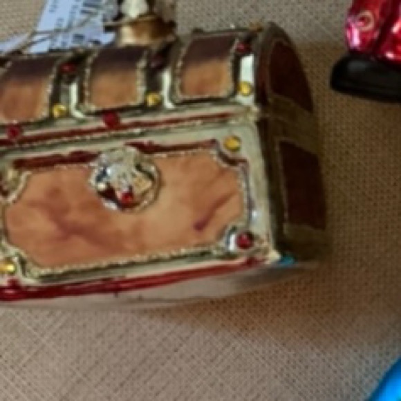 6 Glass Ornaments - Picture 7 of 7